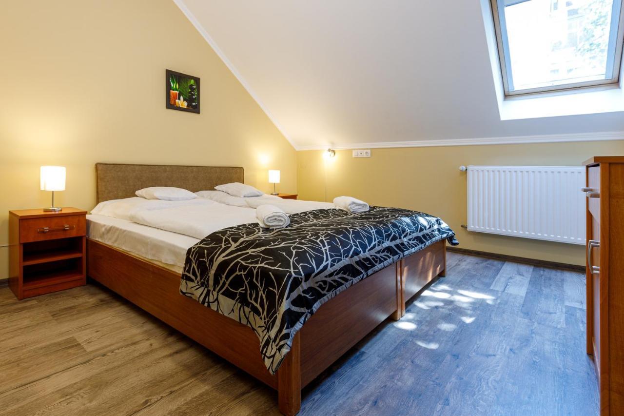 Central Apartman Gyula Luaran gambar