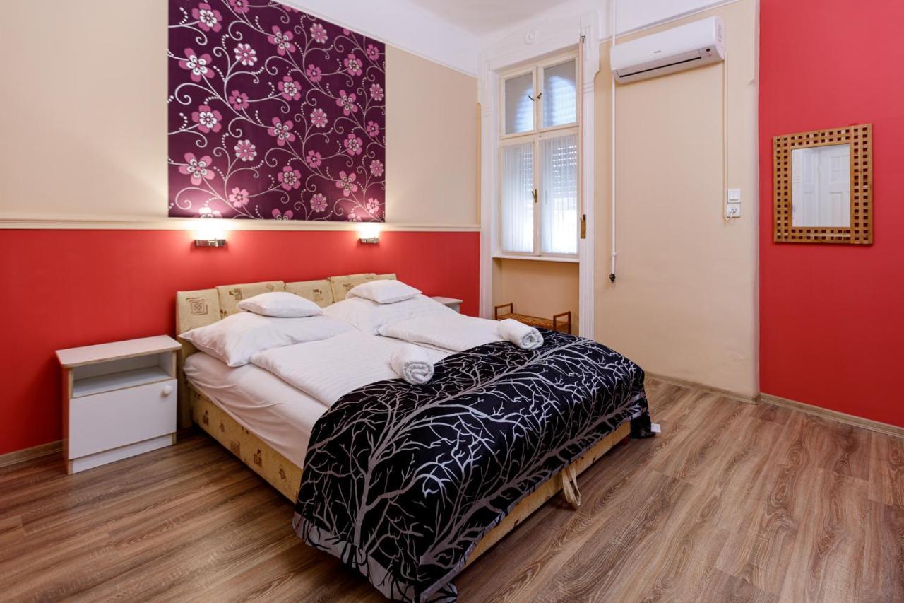 Central Apartman Gyula Luaran gambar
