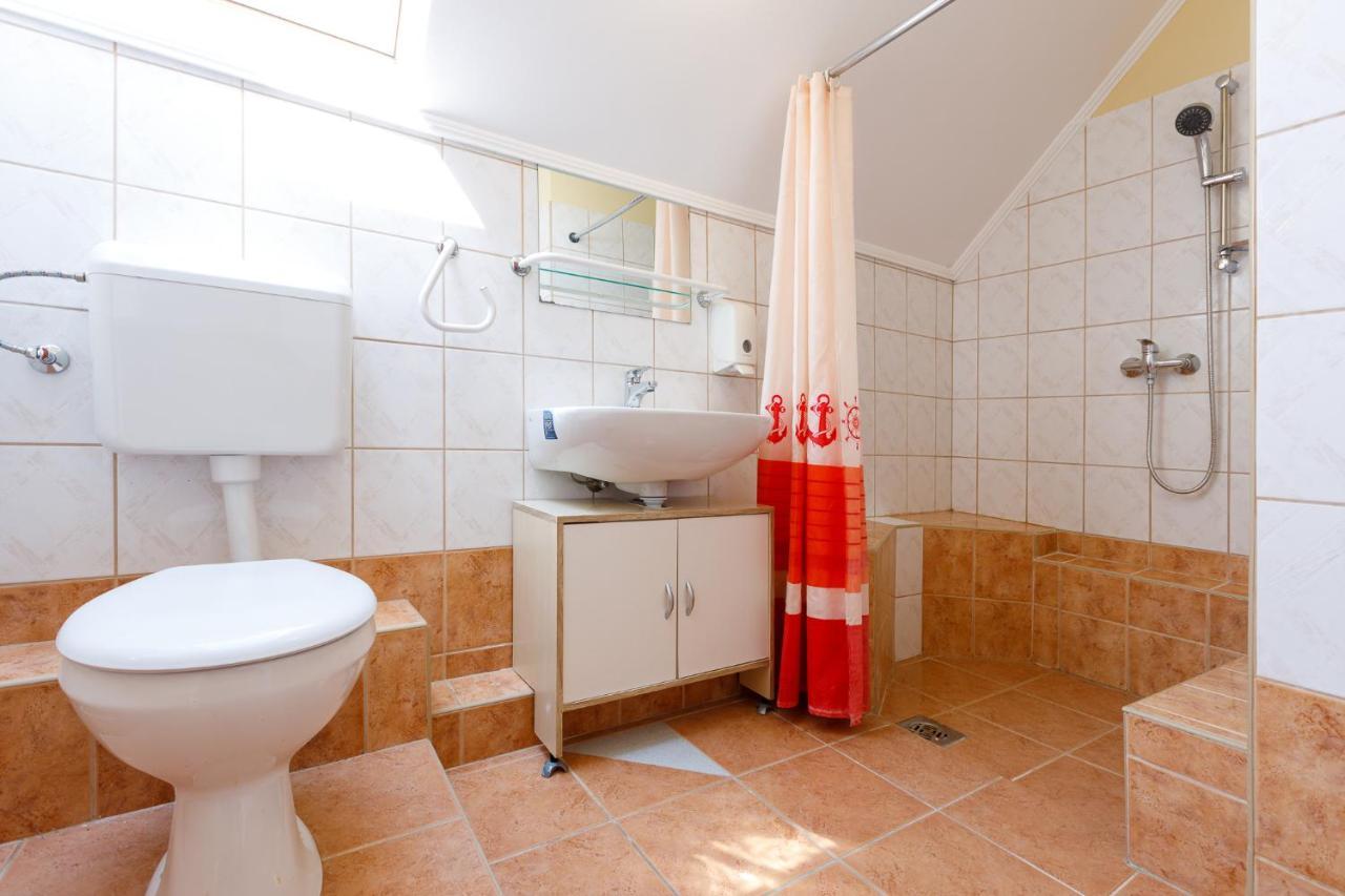 Central Apartman Gyula Luaran gambar