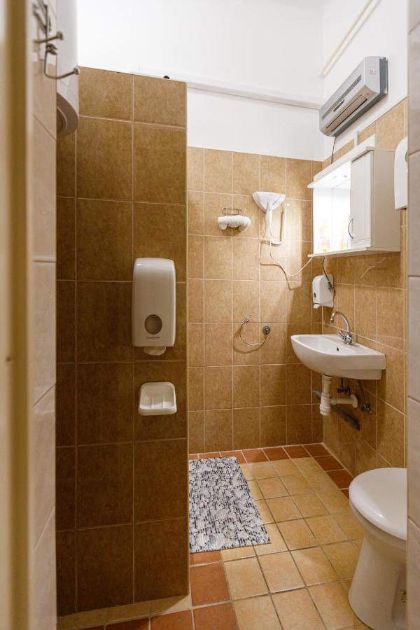 Central Apartman Gyula Luaran gambar