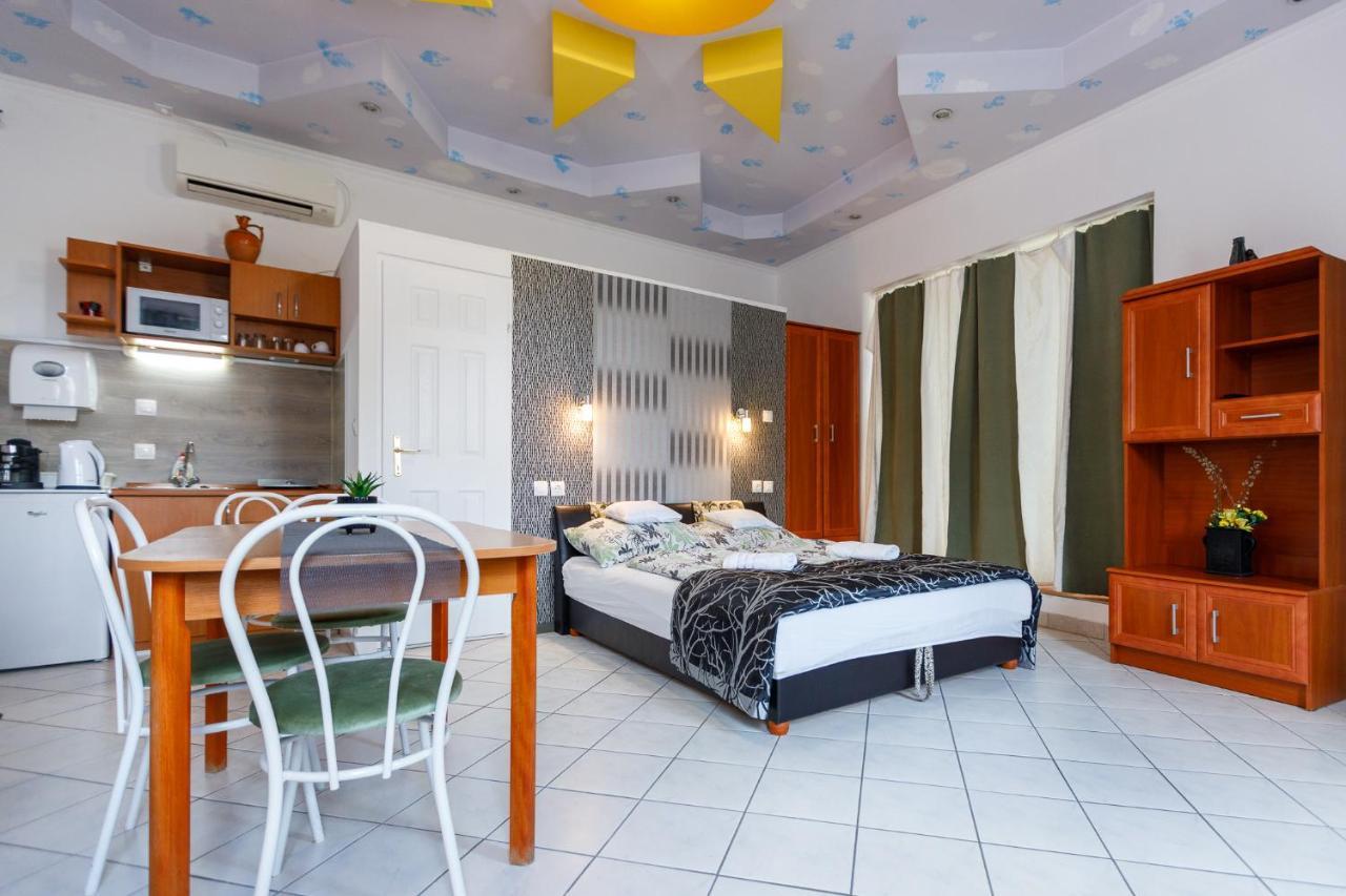 Central Apartman Gyula Luaran gambar