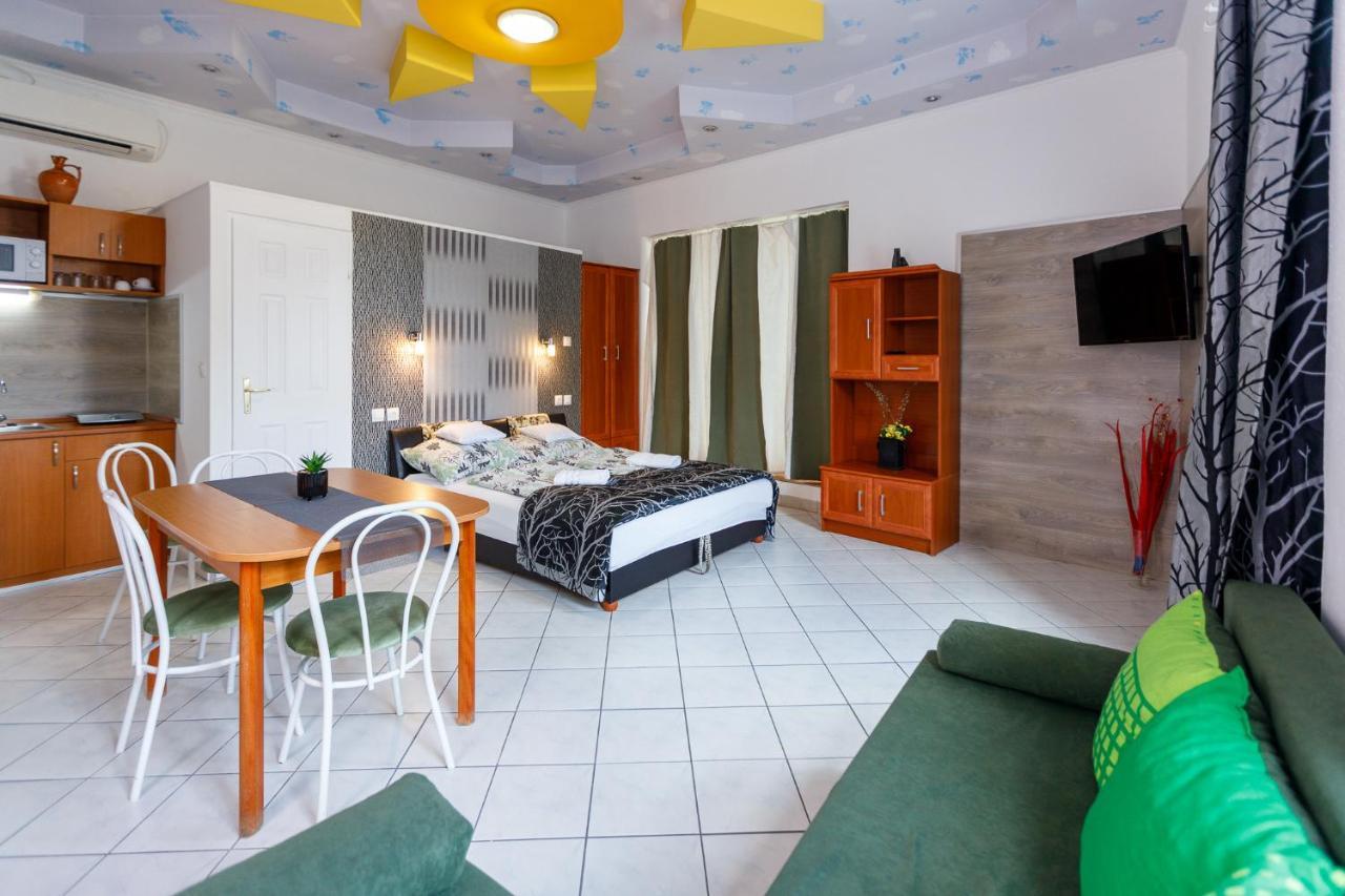 Central Apartman Gyula Luaran gambar